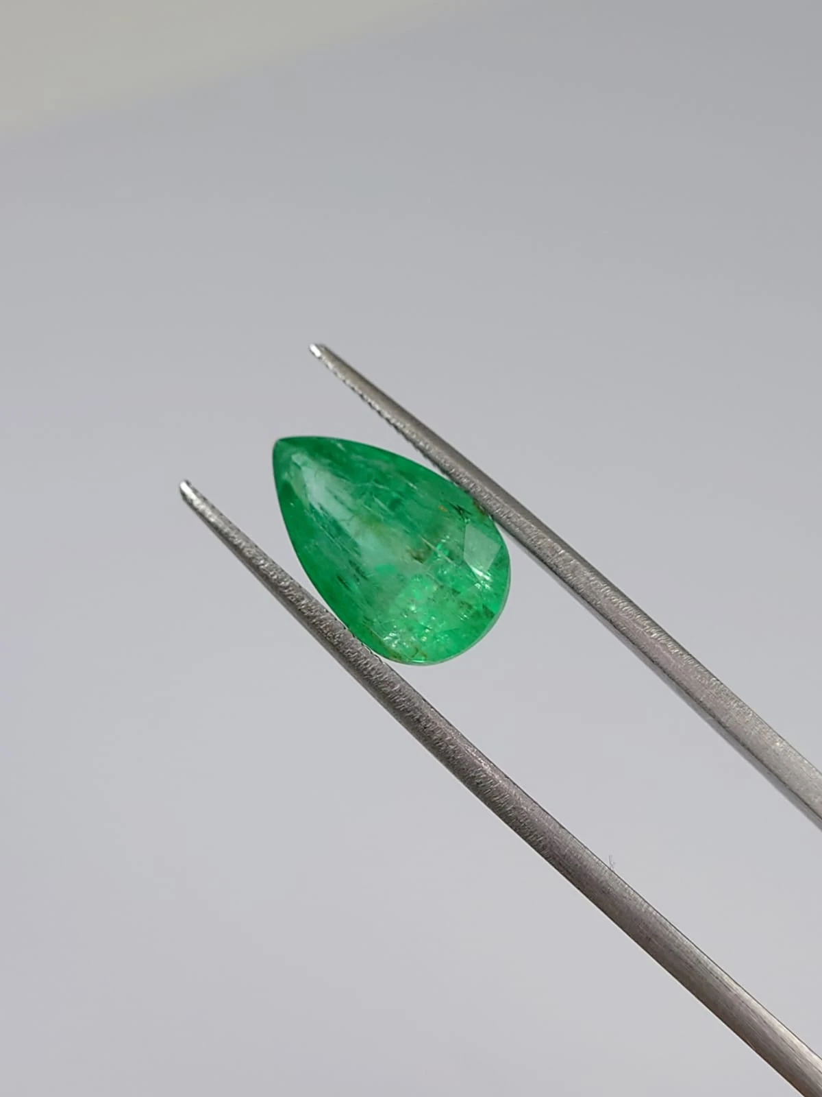 5.35ct Emerald Pear Cut loose Gemstone from Panjshir Afghanistan — view 5